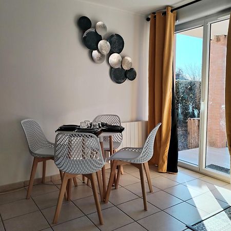 T2 Spacieux Tres Bien Place Gagnac-sur-Garonne Extérieur photo
